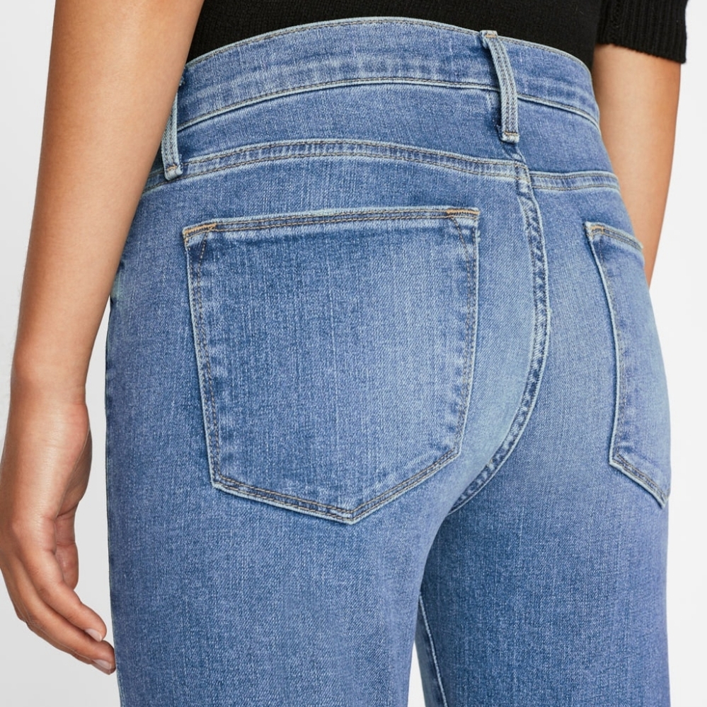 NWT FRAME Medium Cairo Wash Le High Flare Leg Jeans - Picture 3 of 5